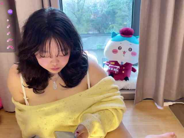 Kittenfishing webcam