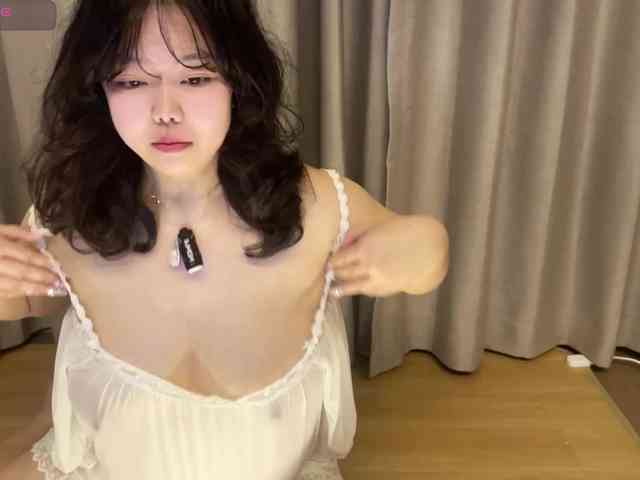 Kittenfishing webcam