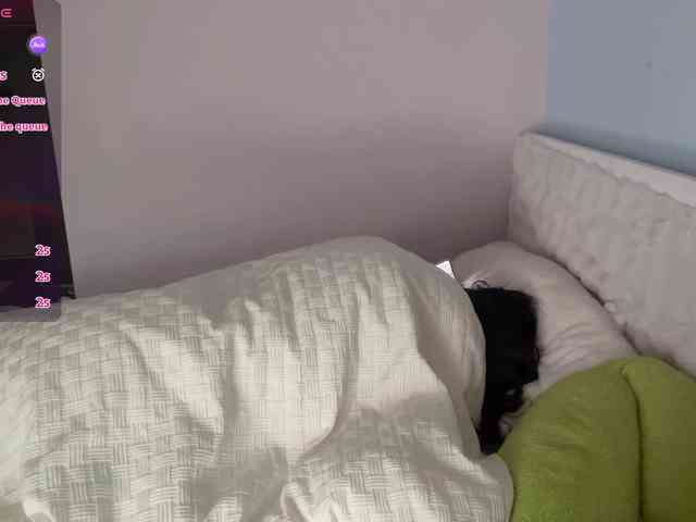 Kittenfishing webcam