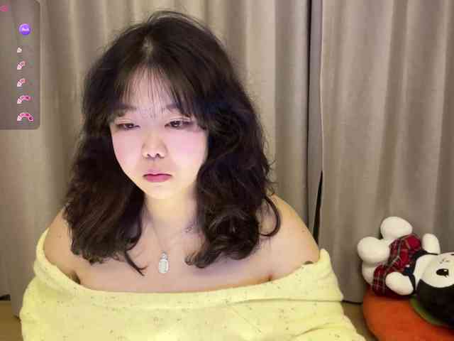 Kittenfishing webcam