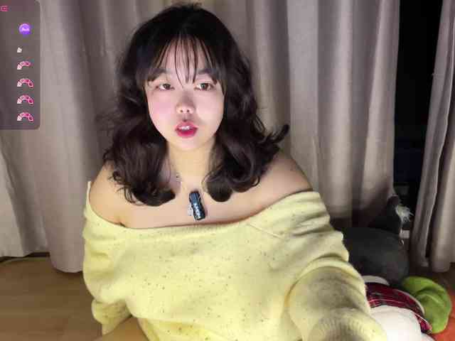 Kittenfishing webcam