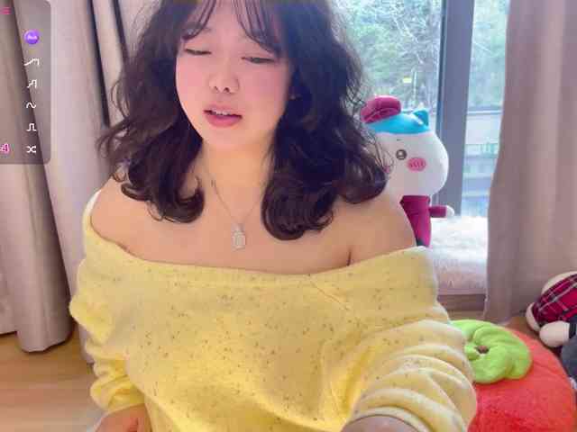 Kittenfishing Kittenfishing