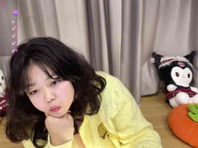 Kittenfishing webcam