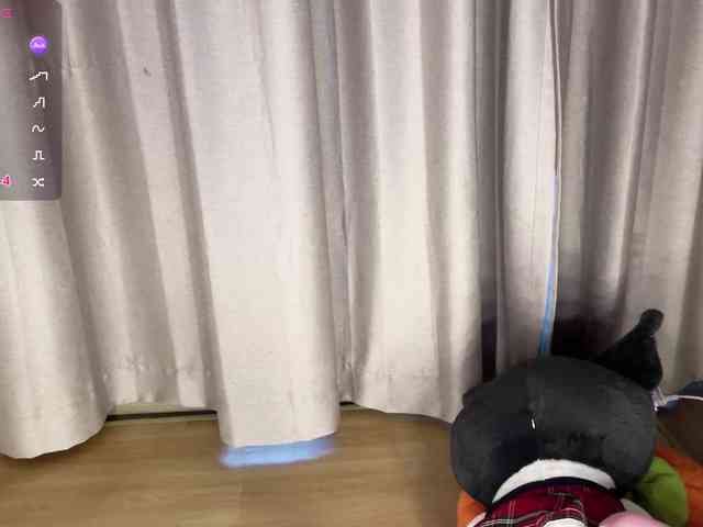 Kittenfishing webcam