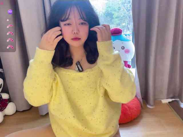 Kittenfishing webcam