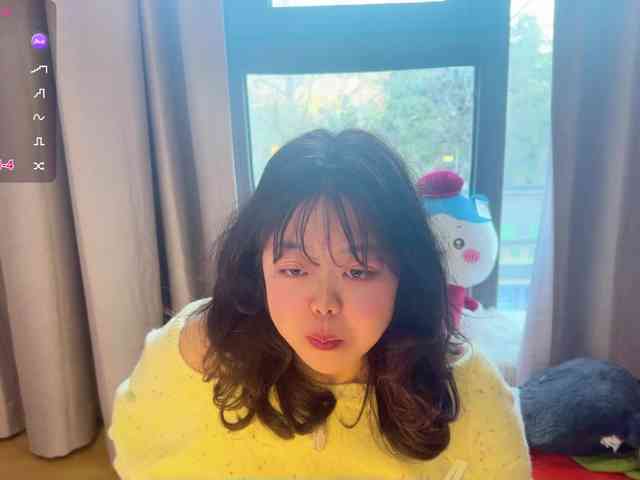 Kittenfishing webcam