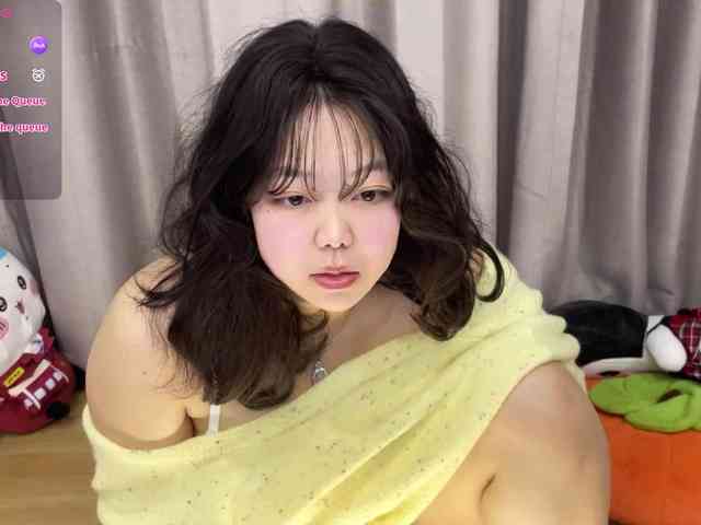 Kittenfishing webcam