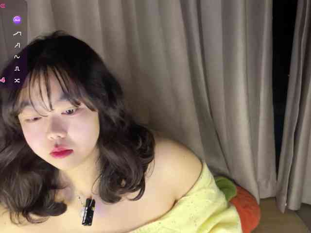 Kittenfishing webcam