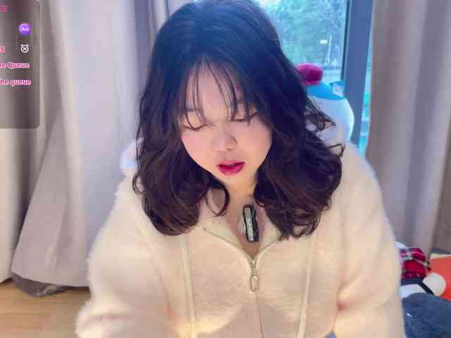 Kittenfishing Kittenfishing