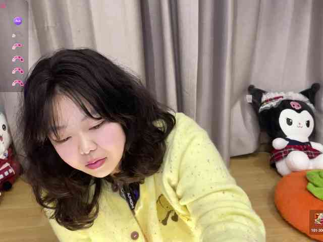 Kittenfishing webcam