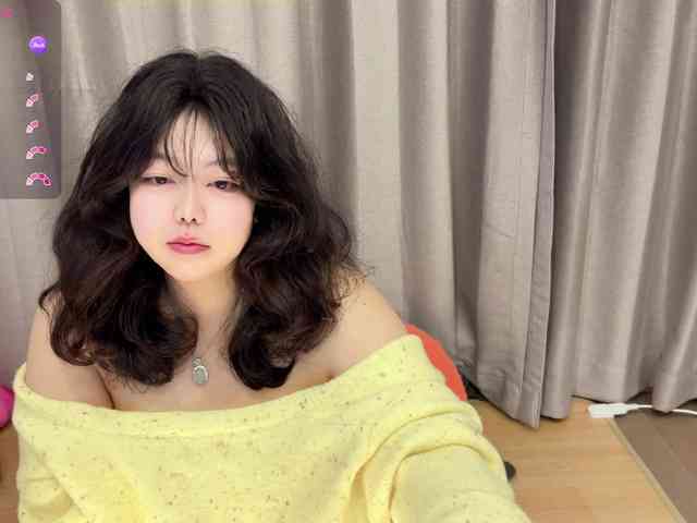 Kittenfishing webcam