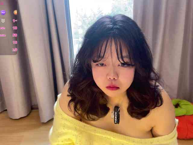 Kittenfishing webcam