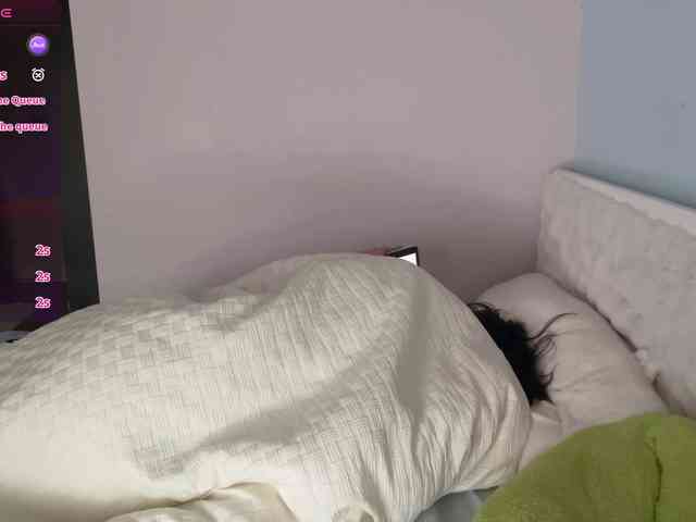 Kittenfishing webcam