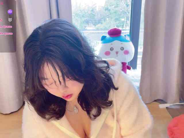 Kittenfishing webcam