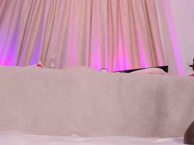 amelia-lov3 Live Webcam on BongaCams