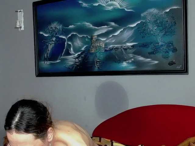 brunettedaisy's BongaCams show and profile