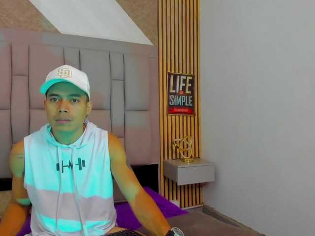 pleasureroomx's BongaCams show and profile