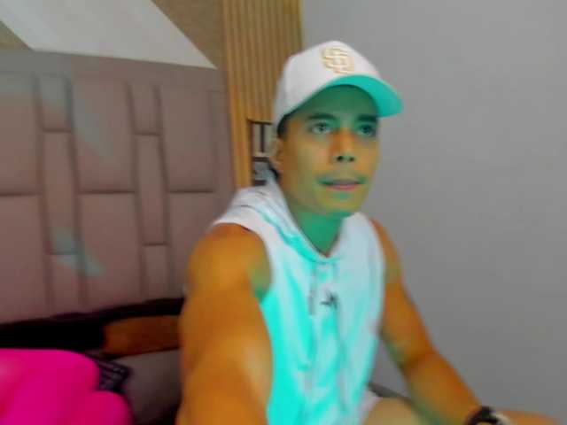 pleasureroomx live cam