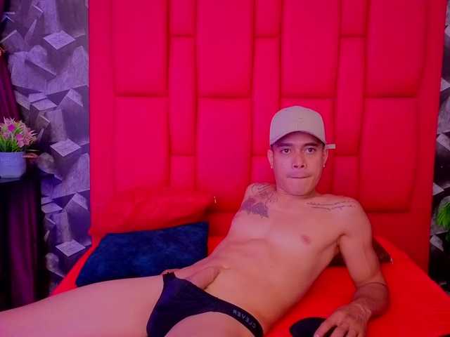 pleasureroomx's BongaCams show and profile