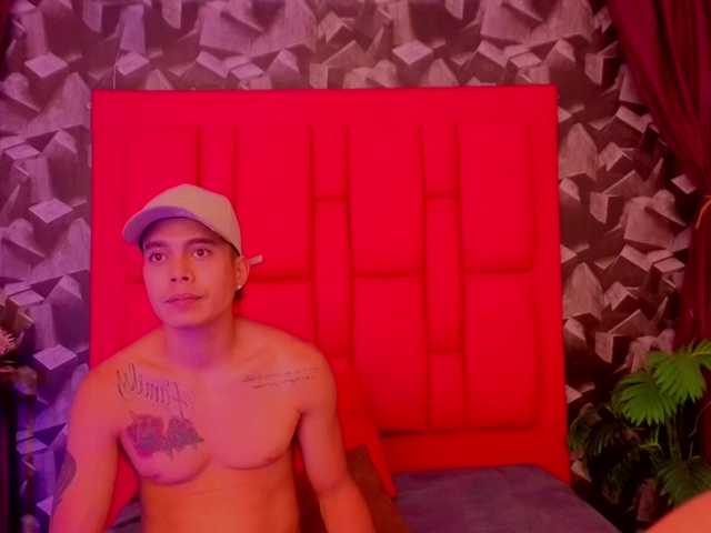 pleasureroomx's BongaCams show and profile