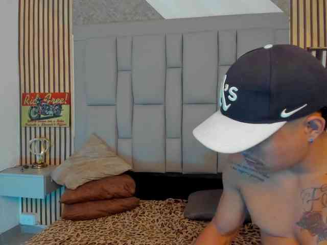 pleasureroomx webcam