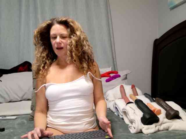 KatieCoxxWell webcam