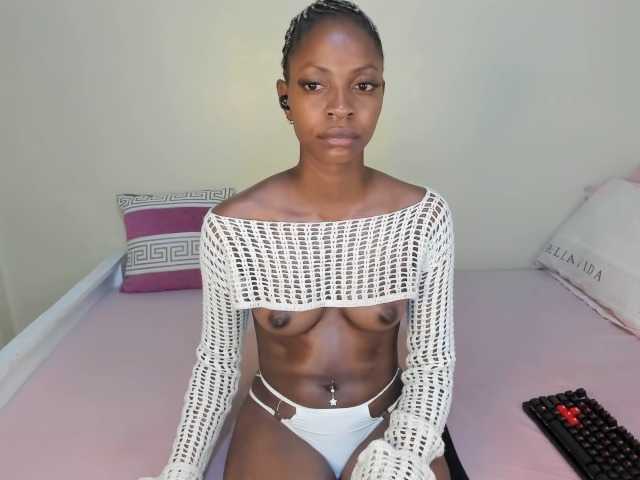 Misseloraa – webcam model profile photo