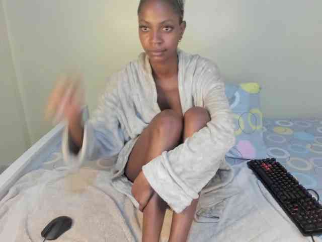 Misseloraa Live Webcam on BongaCams