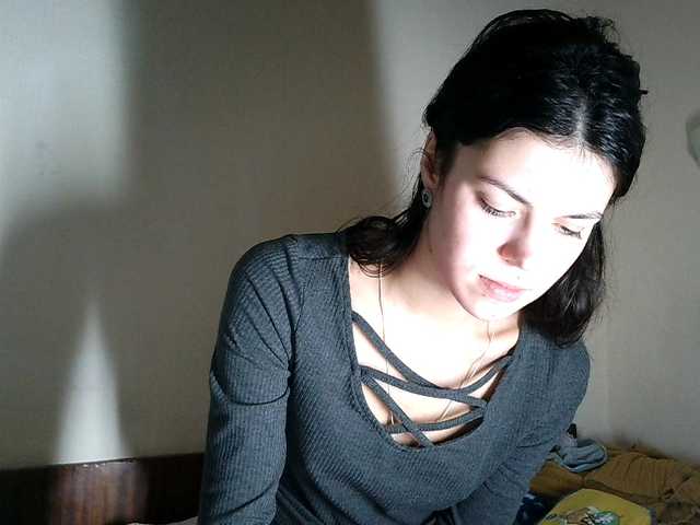 Honeykrisspussy – webcam model profile photo