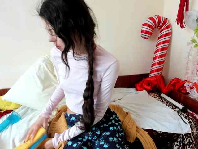 Honeykrisspussy webcam