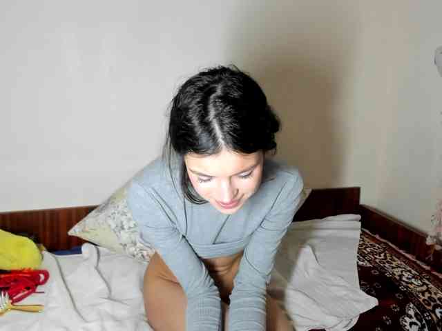 Honeykrisspussy webcam