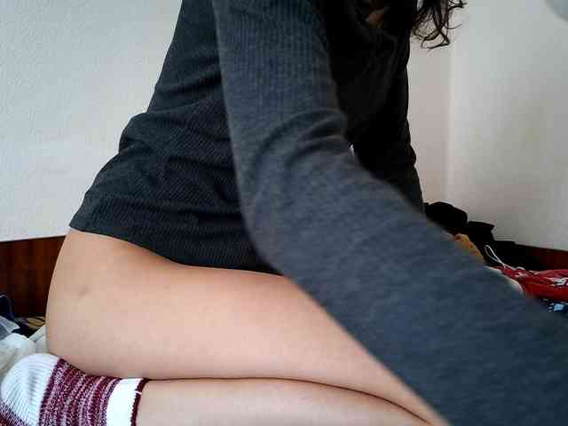 Honeykrisspussy webcam