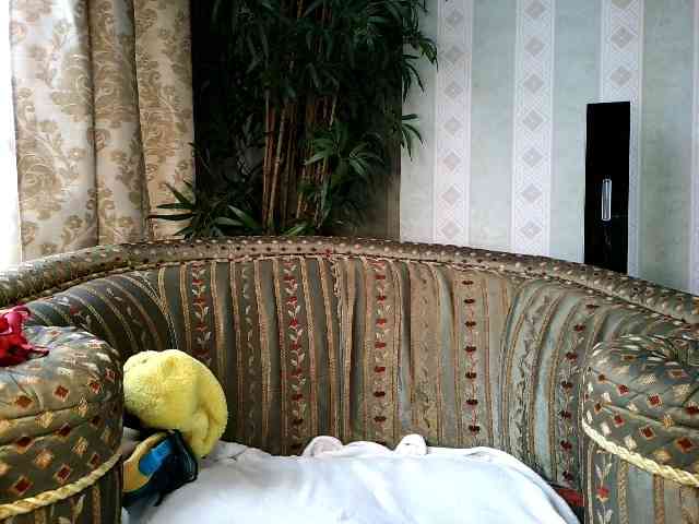 Honeykrisspussy webcam