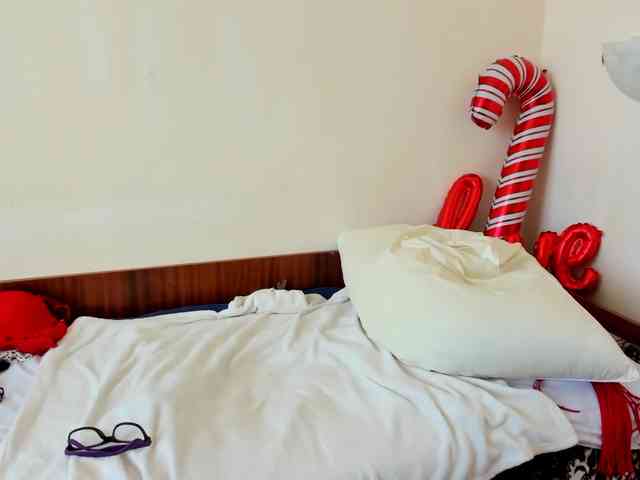 Honeykrisspussy webcam