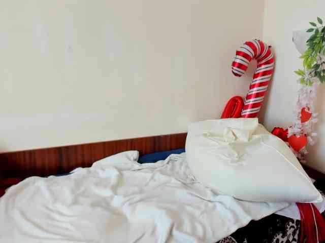 Honeykrisspussy webcam