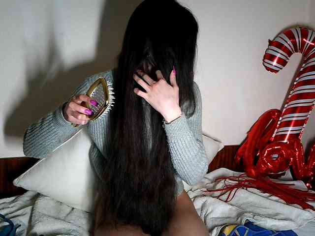 Honeykrisspussy webcam