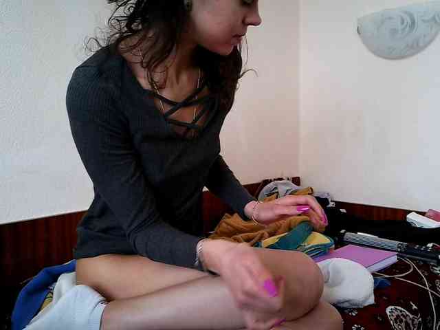 Honeykrisspussy webcam