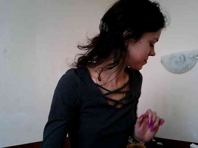 Honeykrisspussy webcam