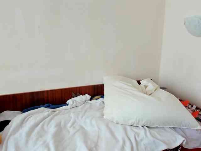 Honeykrisspussy webcam