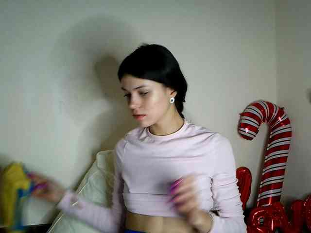 Honeykrisspussy webcam