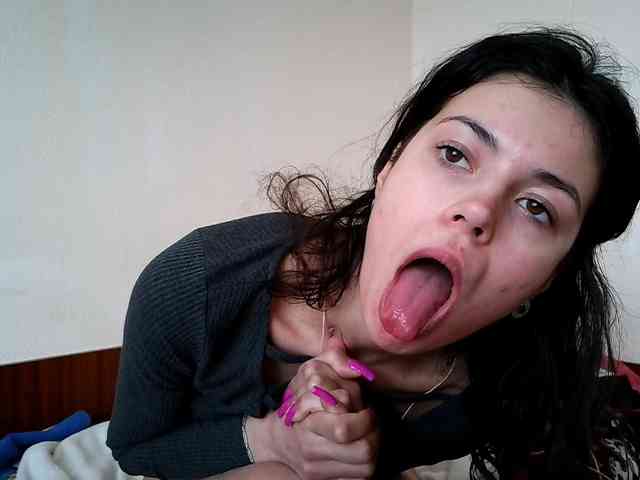 Honeykrisspussy webcam