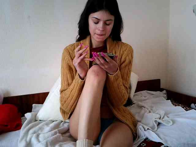 Honeykrisspussy webcam