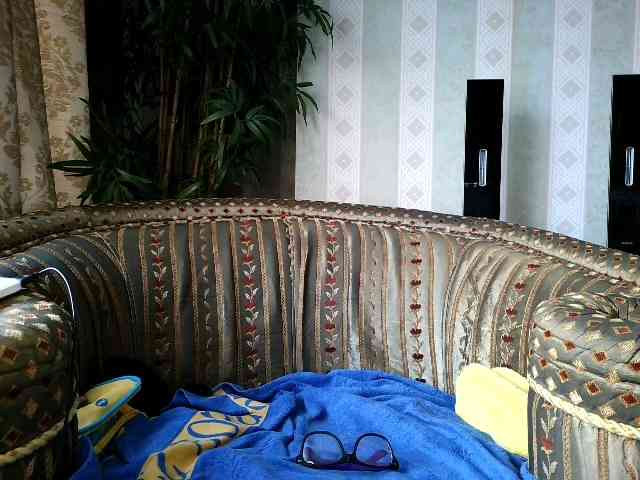 Honeykrisspussy webcam