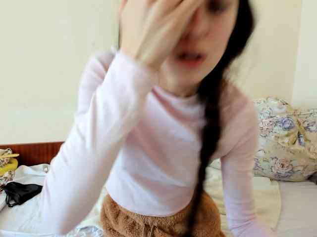 Honeykrisspussy webcam