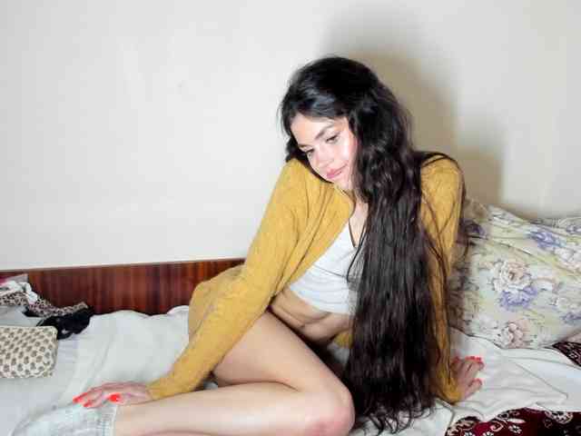 Honeykrisspussy webcam