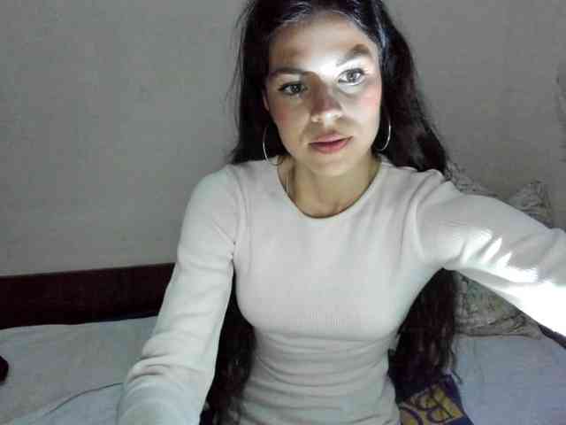 Honeykrisspussy webcam