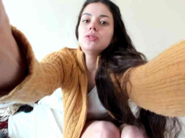 Honeykrisspussy webcam