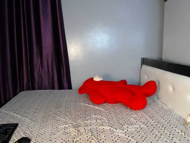 Webcamslut-1's BongaCams show and profile