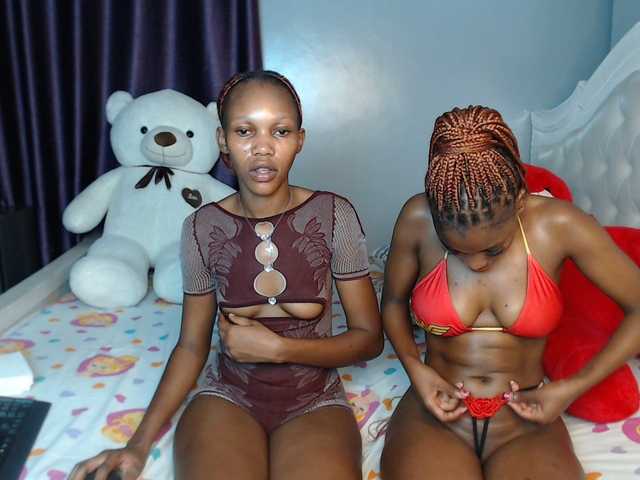 Webcamslut-1 live room