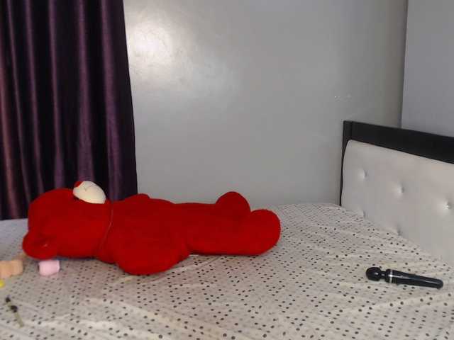 Webcamslut-1's BongaCams show and profile